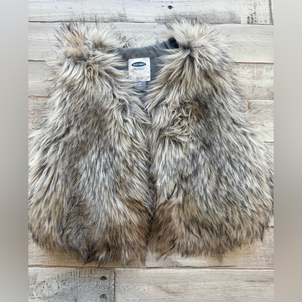 Faux fur vest 4T